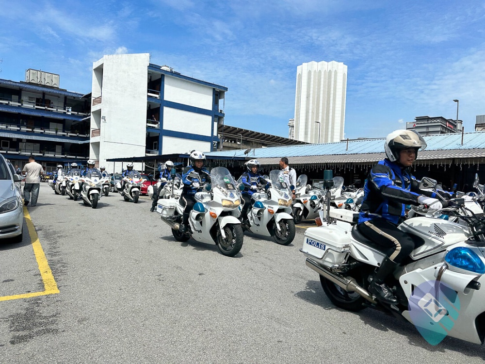 web_TA_CariCarz_PDRM-Convoy_-(2).jpg