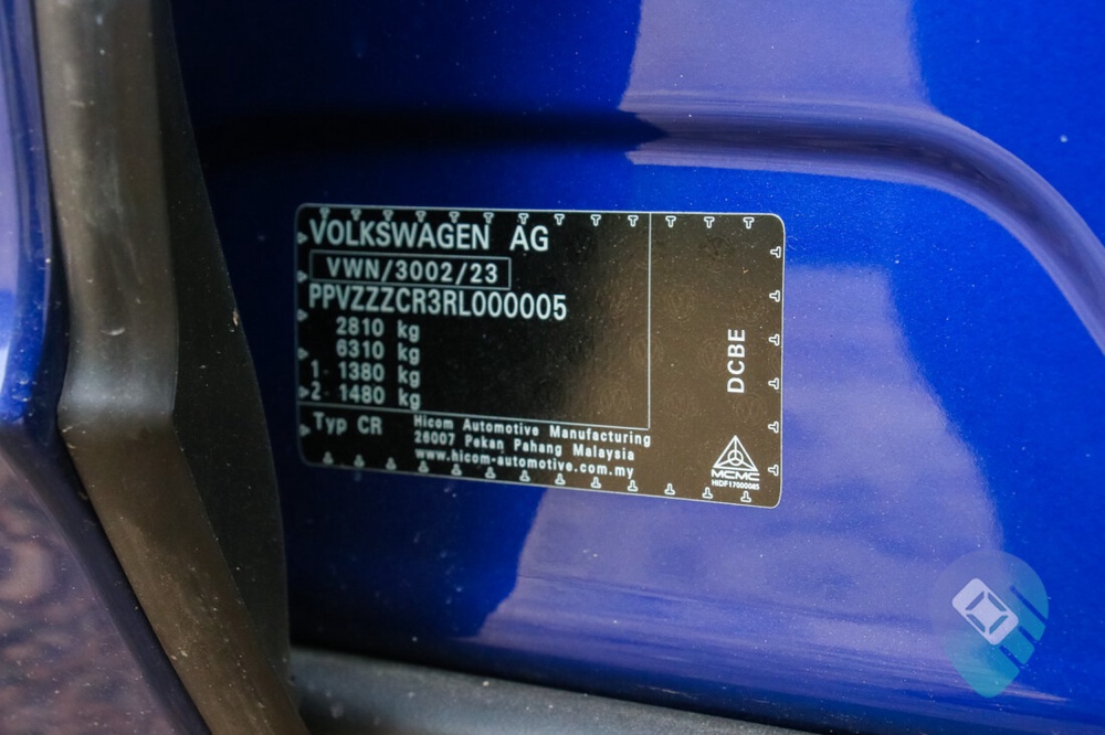Caricarz-MBA-Volkswagen-Touareg-RLine-Int-50.jpg