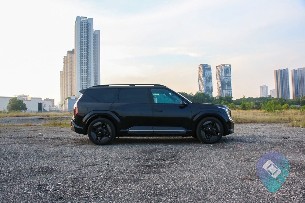 Caricarz-MBA-Kia-EV9-Review-Ext-25.jpg