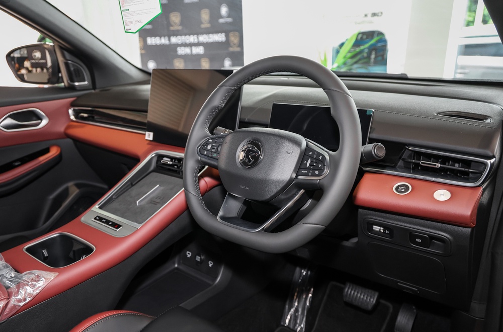 X50 R3 Interior Rasmi: Proton X50 Kini Ditawarkan Dengan Warna Quartz Black Untuk Semua ...