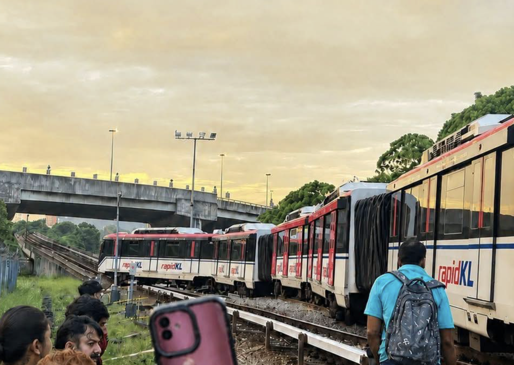 train-derailment-prasarana-3.png