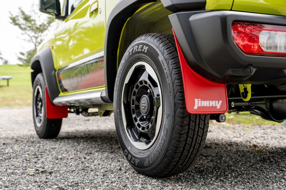 Suzuki-Jimny-Rhino-Plus-11.jpg