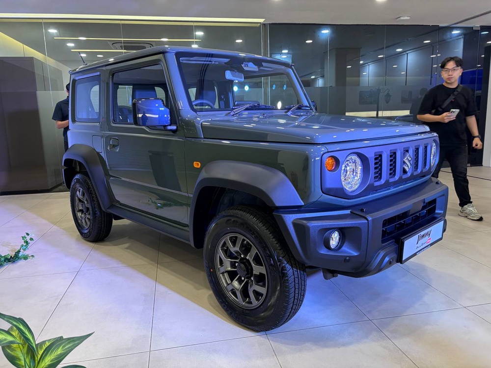 2CariCarz-Suzuki-Jimny-Allgrip-Plus-2026-.jpeg