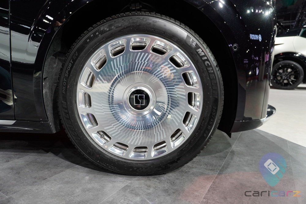CariCarz-CarzAutomedia-SN-Zeekr-009-Grand-KLIMS-2026-19.jpg