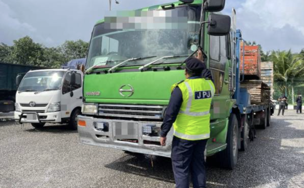 lorry-tonto.png