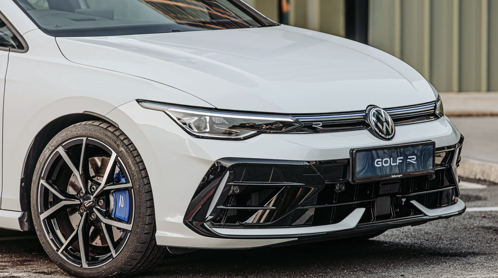 2026-Volkswagen-Golf-R-Spec-Sheet-Official-Photos-1.png