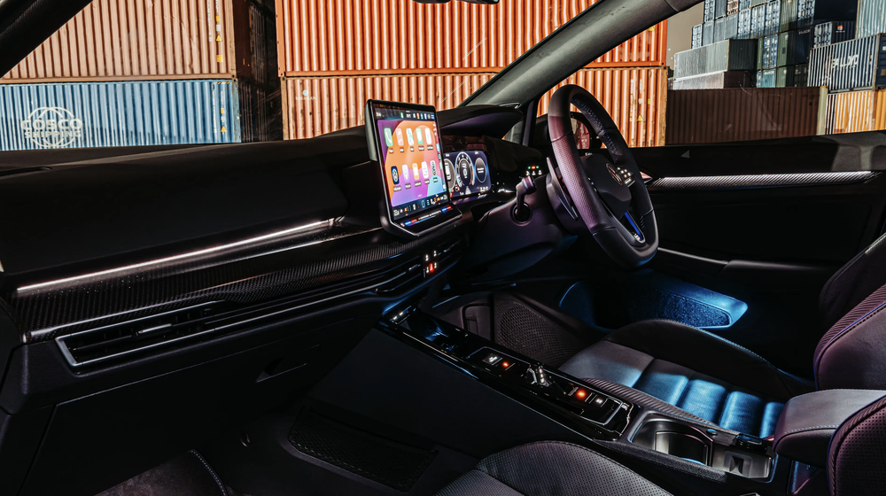 2026-Volkswagen-Golf-R-Spec-Sheet-Official-Photos-17.png