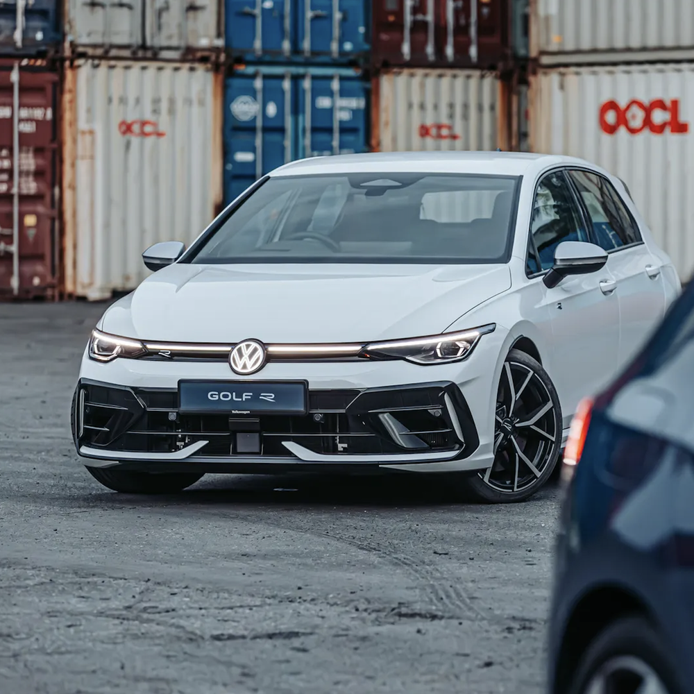 2026-Volkswagen-Golf-R-Spec-Sheet-Official-Photos-15.png