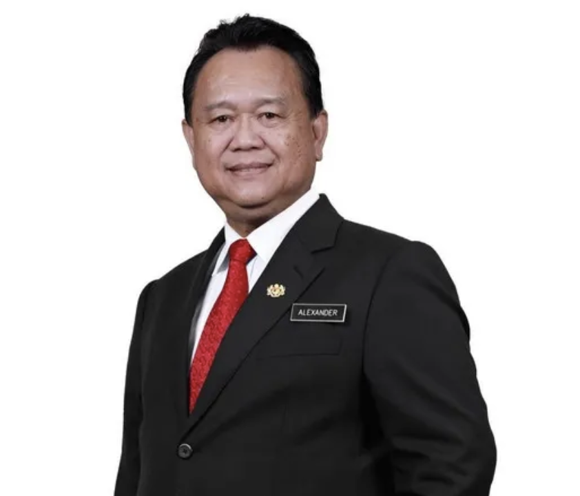 Works-Minister-Datuk-Seri-Alexander-Nanta-Linggi.png