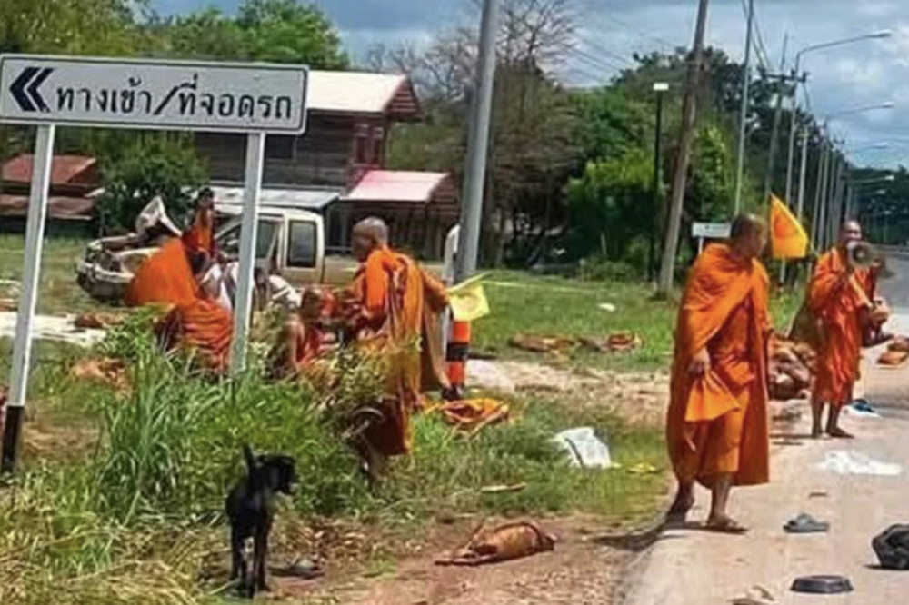 Thailand-Truck-Tragedy-Monks-2.png