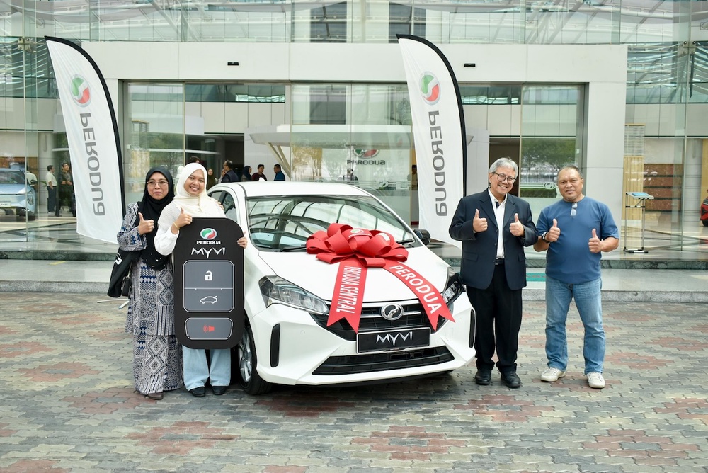 Perodua-Myvi-Winner-P-Circle-UITM-Student-1.jpg