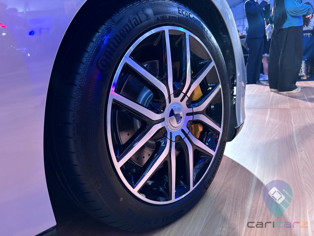 CariCarz-CarzAutomedia-SN-Denza-Z9GT-Launched-Malaysia-24.jpg