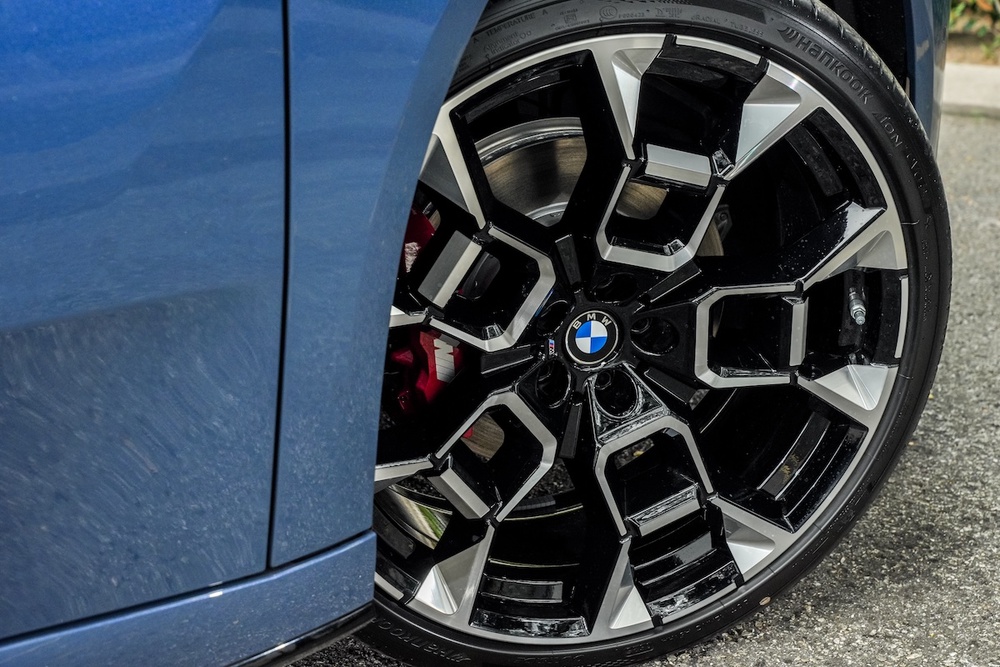 18.-New-BMW-iX3-50-xDrive-M-Sport-Pro.jpg