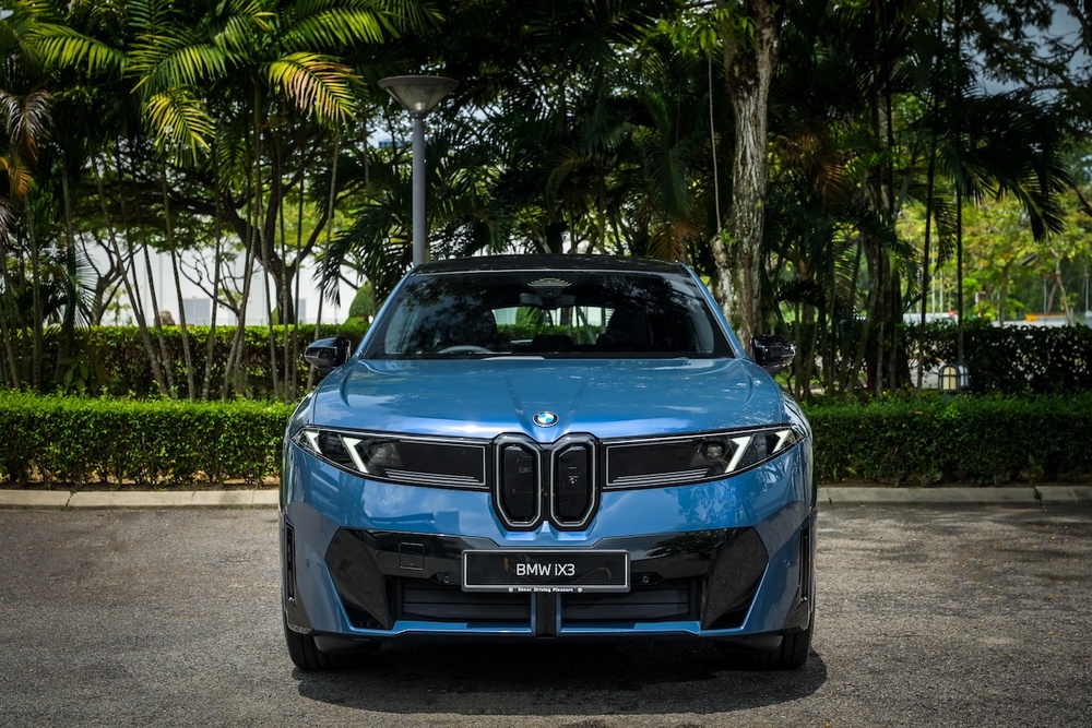 01.-New-BMW-iX3-50-xDrive-M-Sport-Pro.jpg