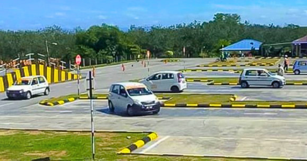 thumb-driving-school-kelantan.png