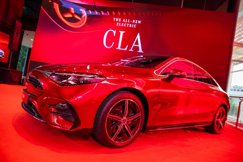 MB-ElectricCLA_-(8).jpg