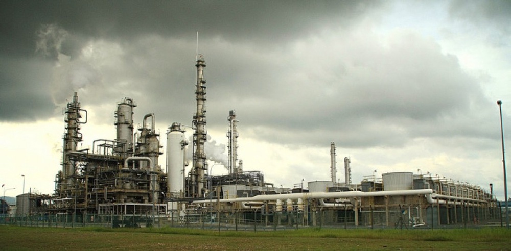 Oil Refinery