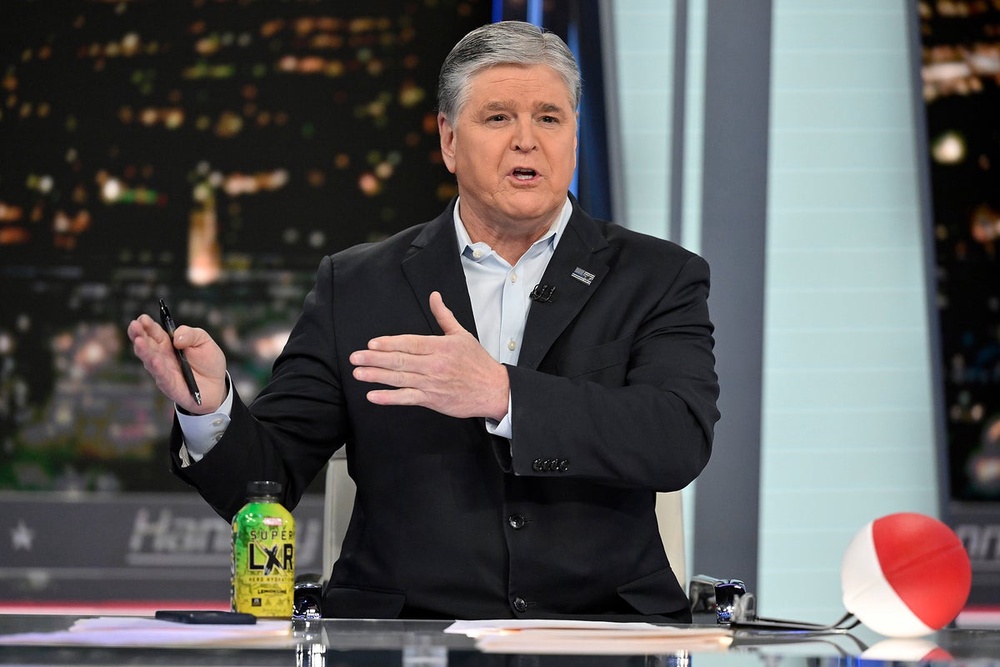 Sean Hannity says he left New York City because he got too many mean looks from people at restaurants