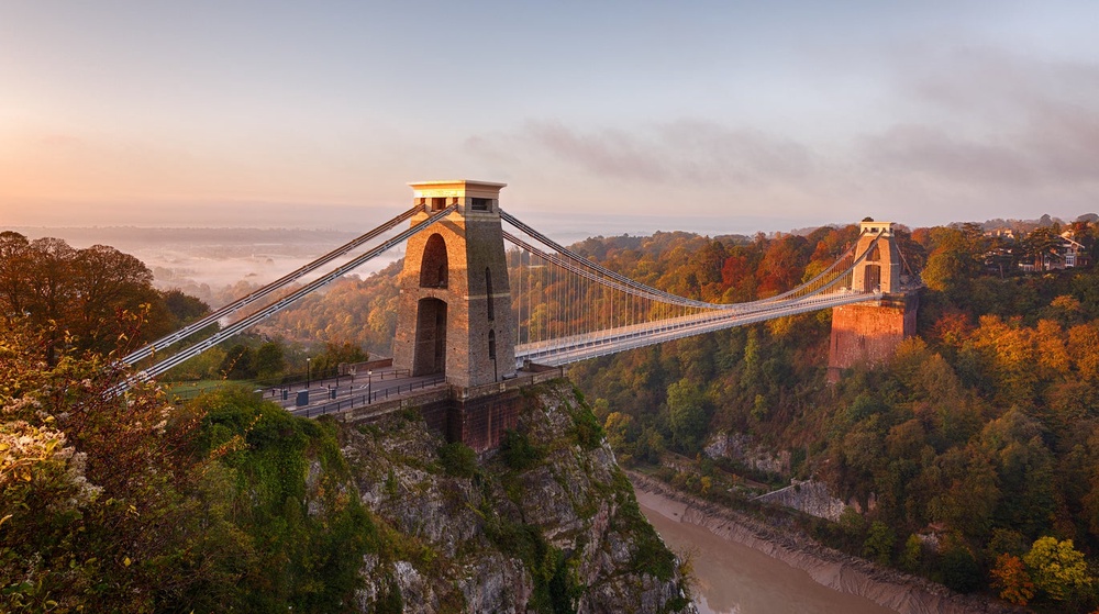 Clifton Suspension Bridge on an autumn morning (Getty/iStock)