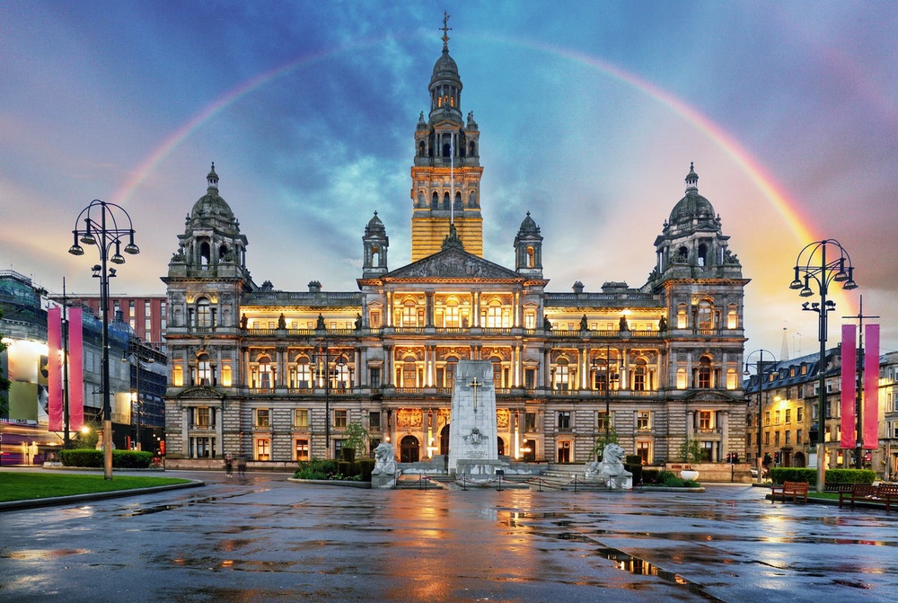 Glasgow City Chambers and George Square (Getty/iStock)