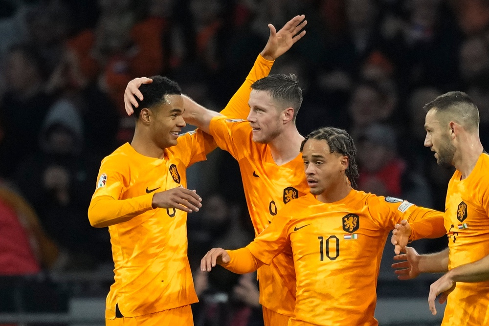 Wout Weghorst fires Netherlands to Euro 2024 as Ireland end with whimper