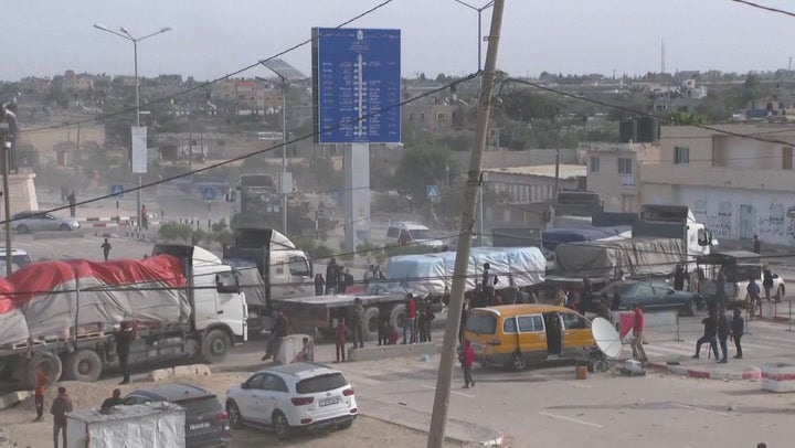 Convoy Of Aid Arrives In Gaza On Second Day Of Israel-Hamas Ceasefire