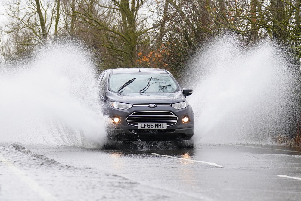 Heavy Wind And Rain Expected Over The Weekend As Weather Warnings Issued