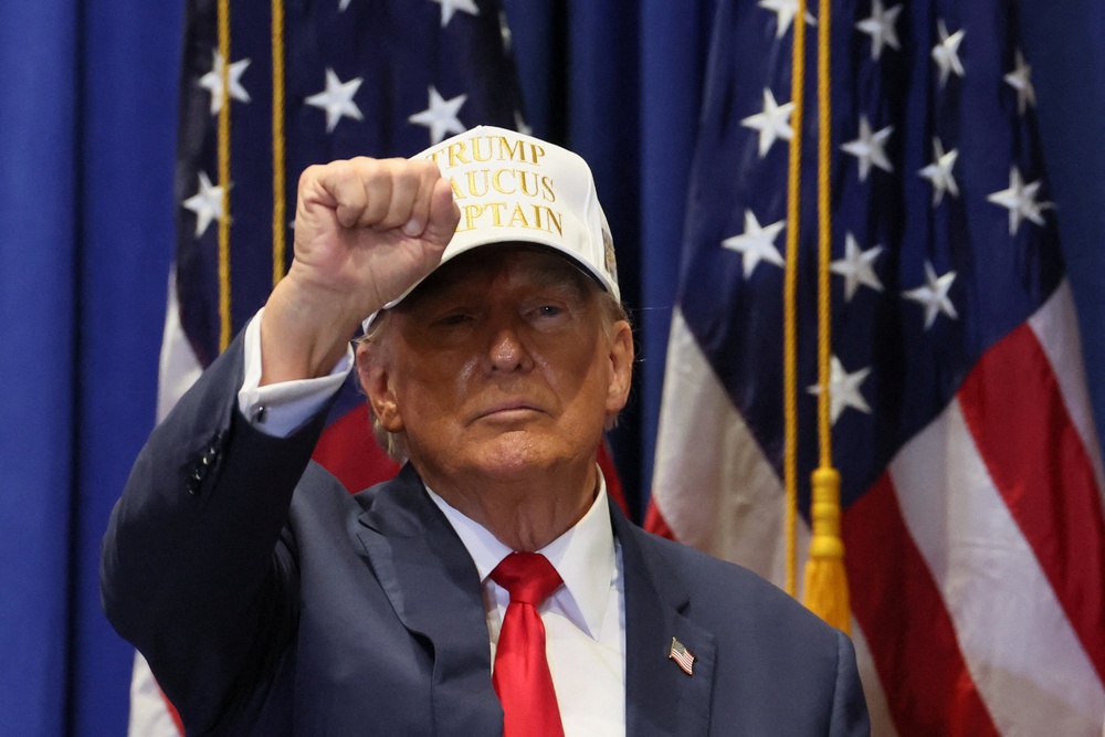 Watch live Iowa caucuses choose Republican presidential candidate