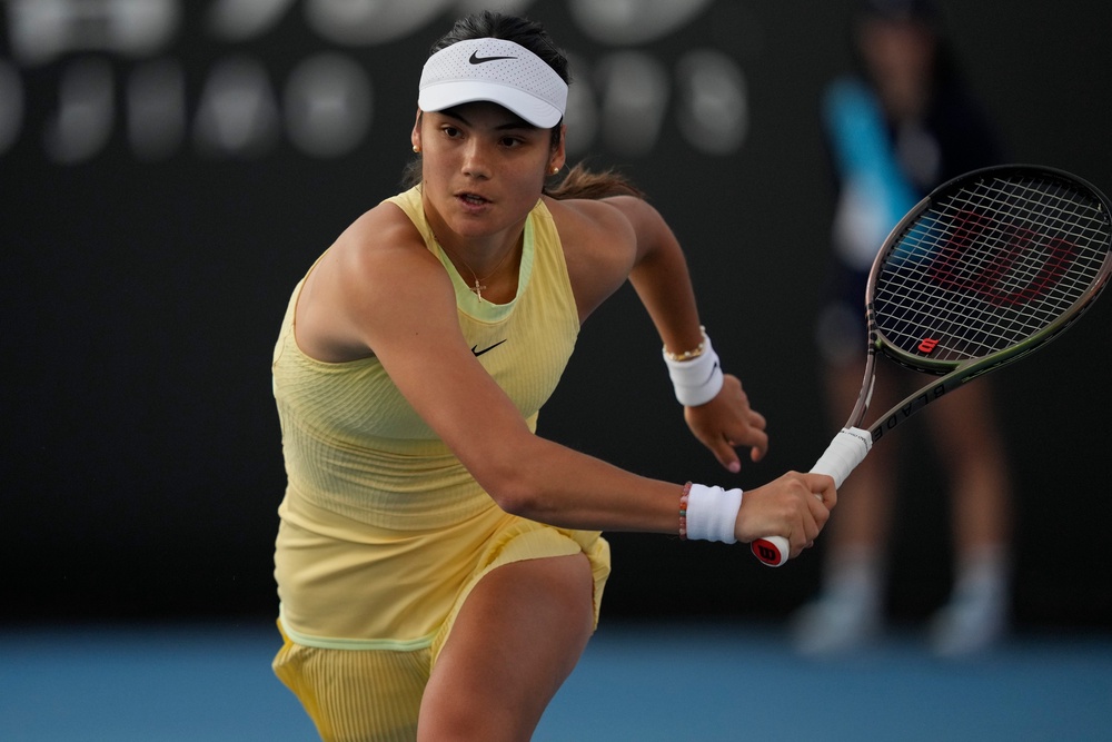 Australian Open LIVE: Emma Raducanu loses first set to Yafan Wang after ...