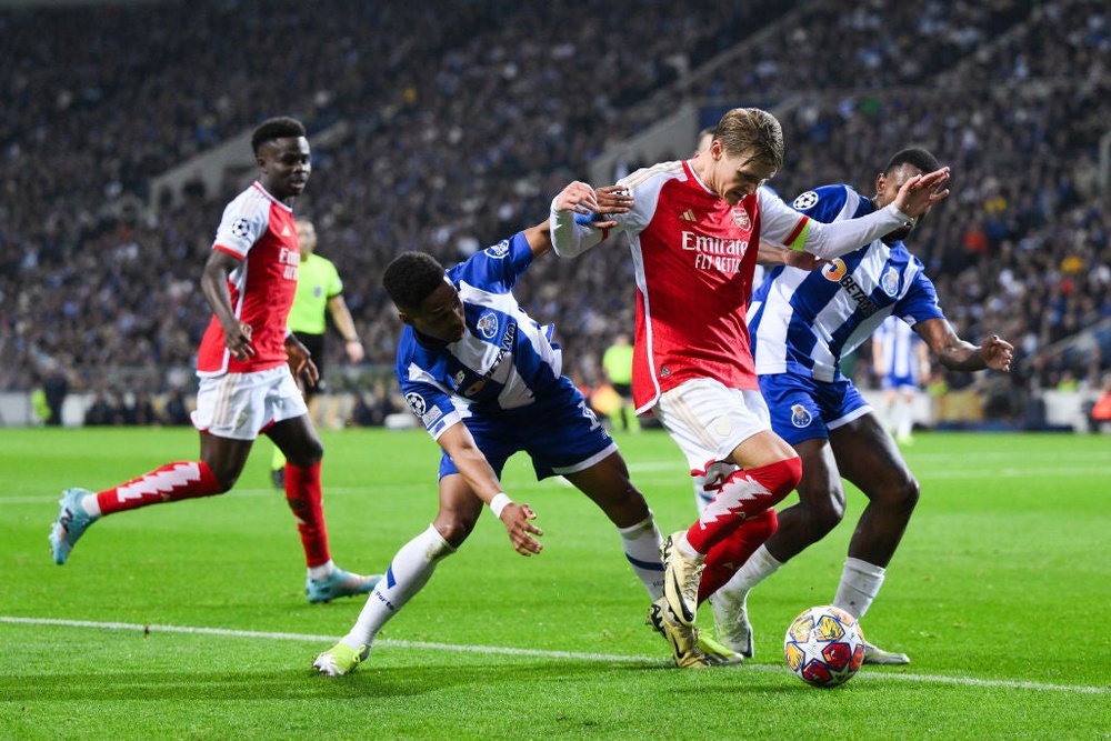 Champions league football on tv tonight on sale