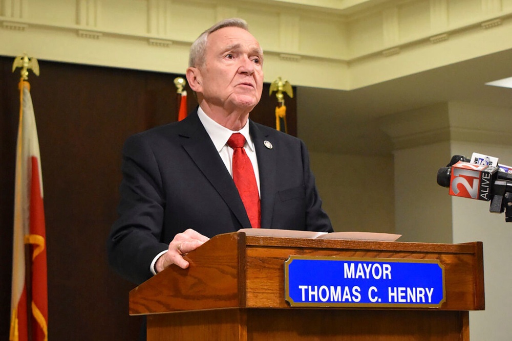 Fort Wayne Mayor Tom Henry Dies After Medical Emergency Amid Cancer Battle 3448