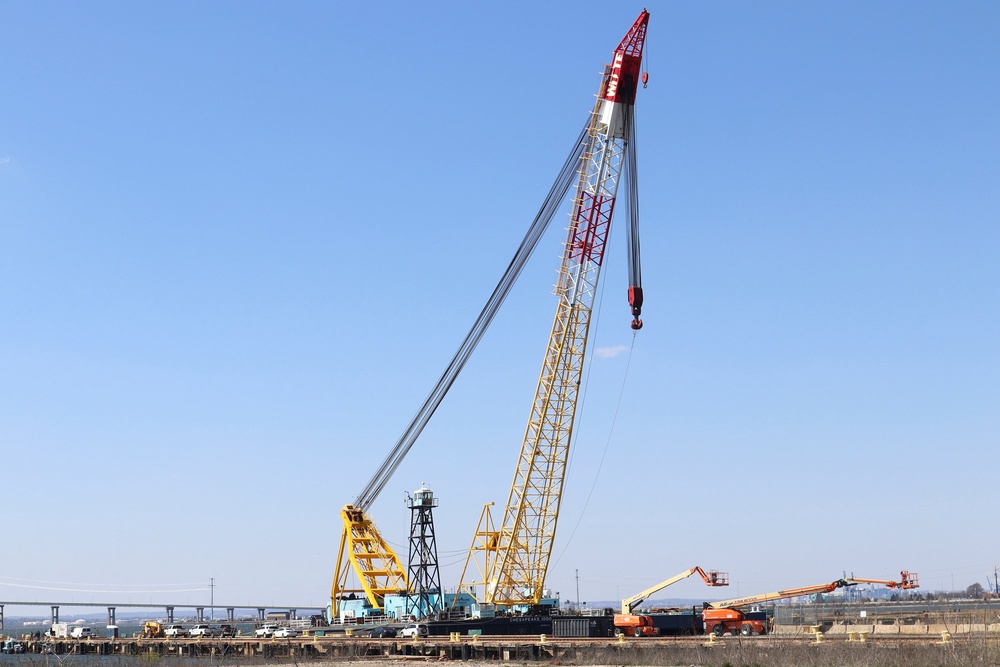 Chessy: The crane at the centre of the Maryland bridge clean-up and its ...