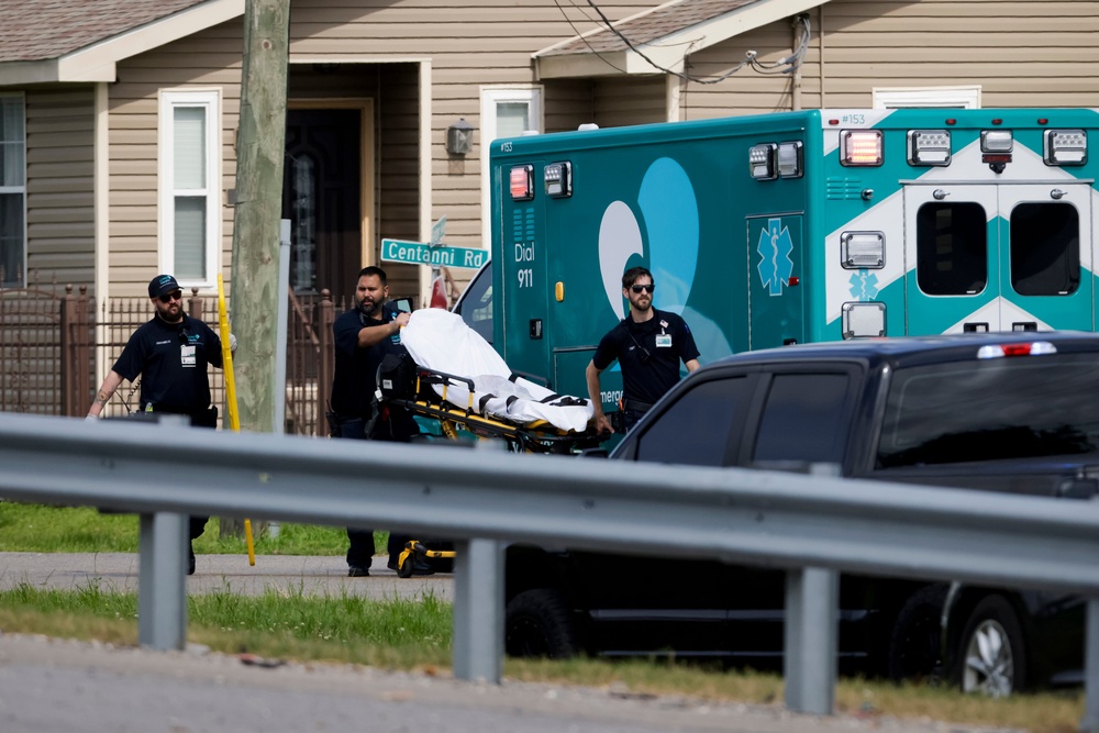 3 Louisiana officers wounded by gunfire in standoff with shooting ...