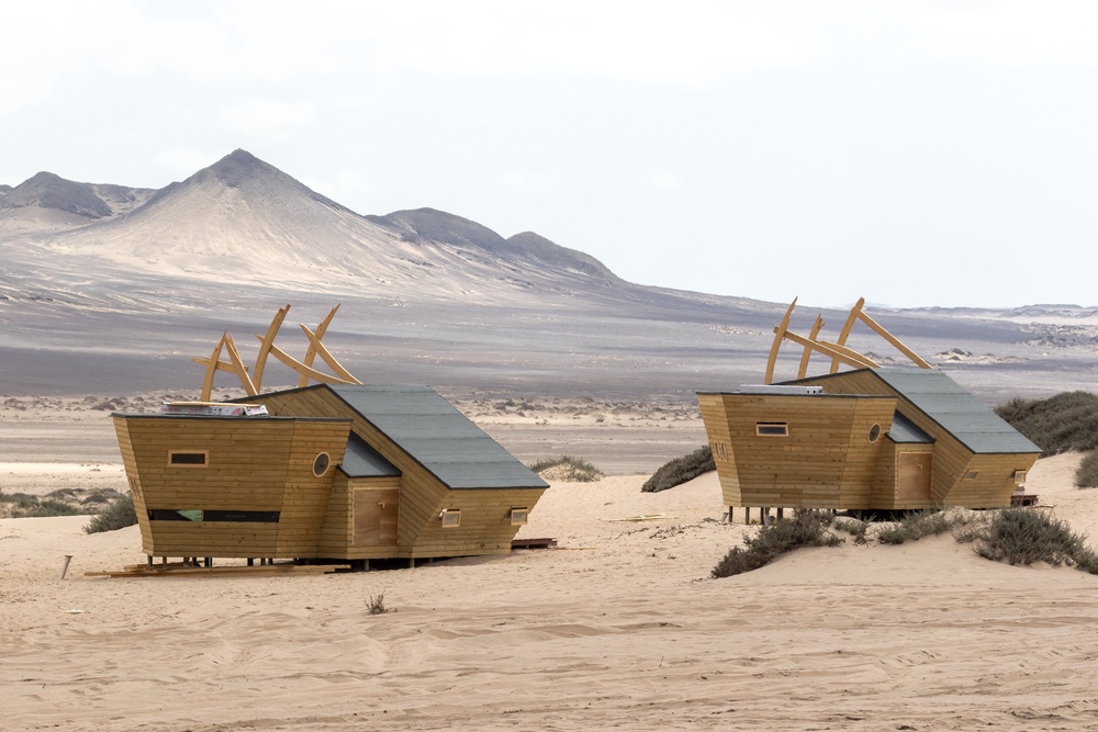 Shipwreck Lodge is a unique safari stay on the Skeleton Coast (Shipwreck Lodge)