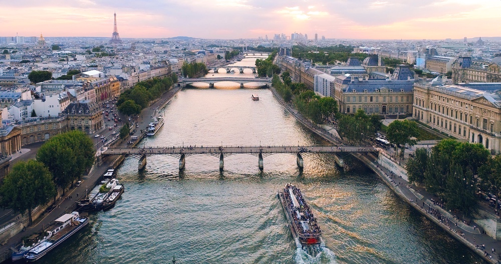 Cruising along the Seine at sunset (Getty Images/iStockphoto)