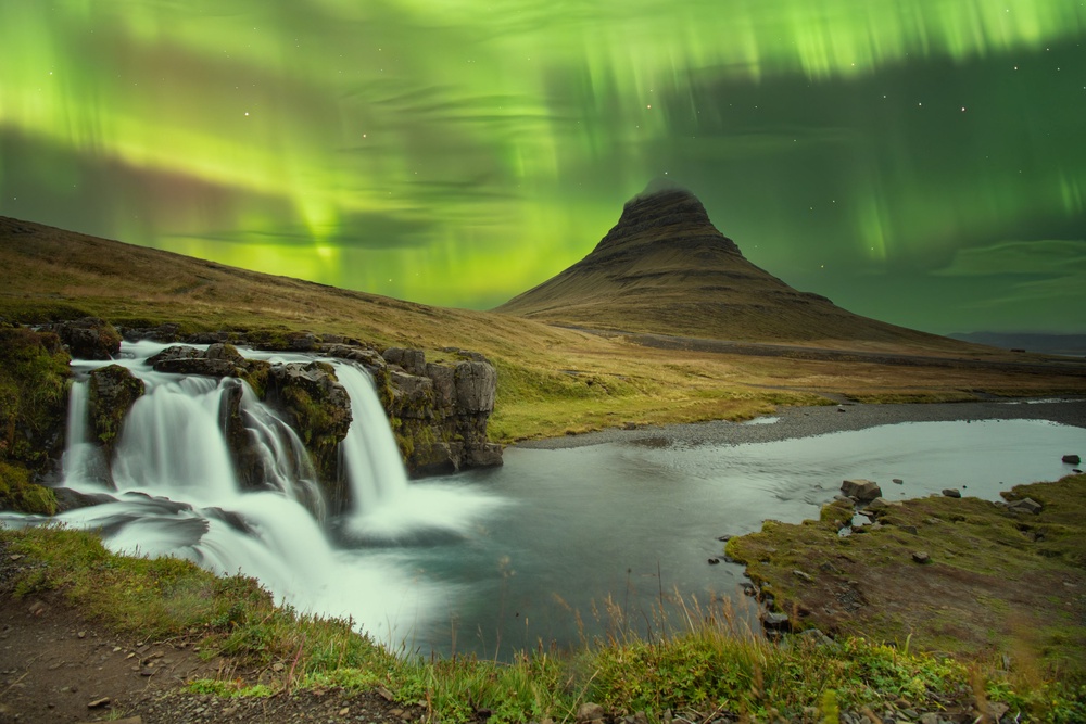 Best places in Iceland to see the Northern Lights, from breathtaking ...