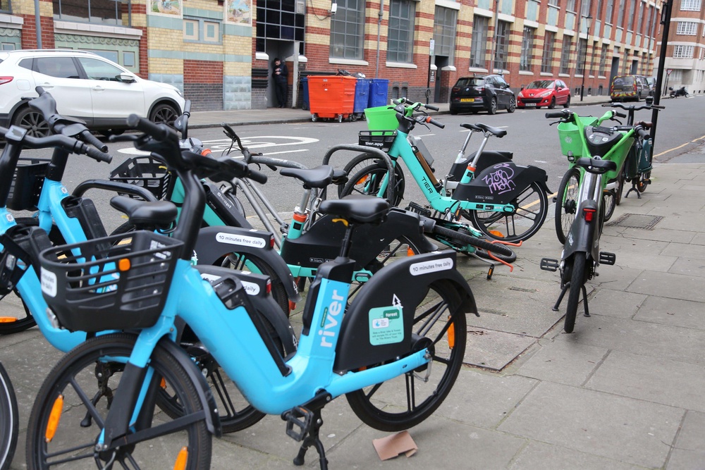 Kensington and Chelsea council has said it has seized more than 1,200 hire bikes causing ‘immediate danger of significant obstruction’ during 2026 (Local Library)