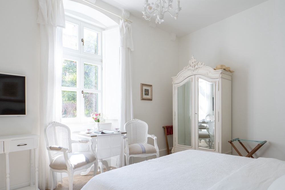 Light, bright and white is the theme at The Byron (The Byron Dubrovnik)
