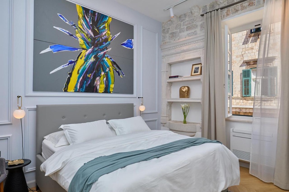 From Paris to Scandinavia, Bota Palace’s rooms transport you to different atmospheres all the while staying in Dubrovnik (Bota Palace)
