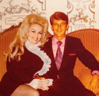 Image from: Dolly Parton death latest: Family disclose cause of death as tributes pour in for country music icon