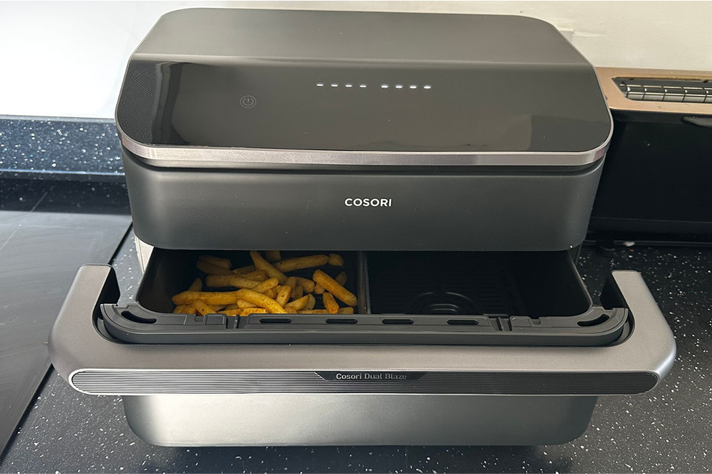 The divider in this capacious model can be removed when cooking larger items (Rachael Penn/The Independent)