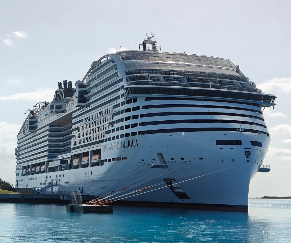 MSC World America shines in The Bahamas (Marc Shoffman)