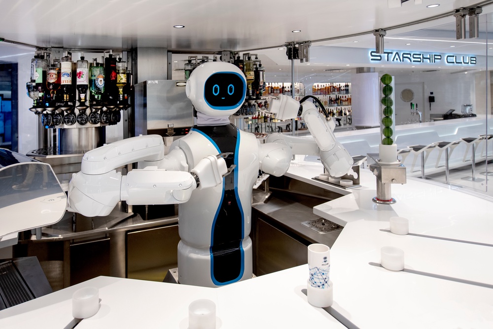 Enjoy a cocktail made by Rob the Robot bartender aboard MSC Virtuosa (MSC Cruises)