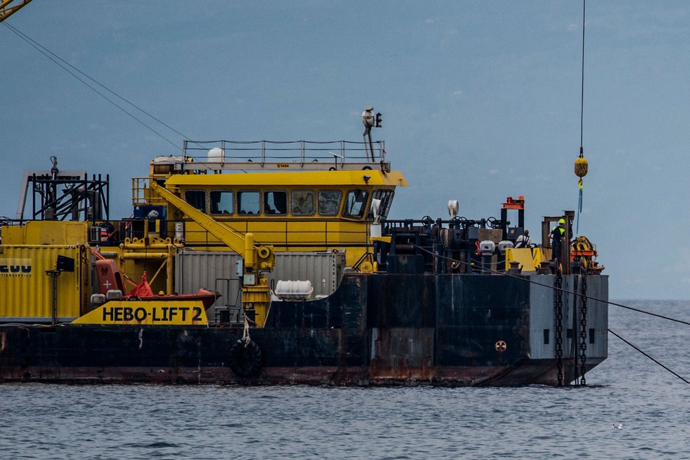 Company halts the recovery of superyacht the Bayesian off Sicily after ...