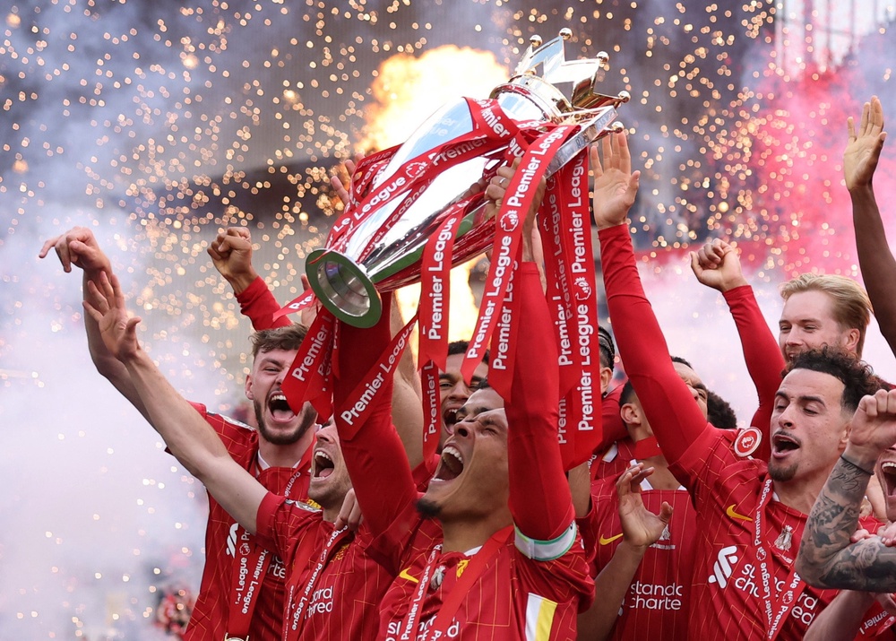 Image from: Transfer news live: Spurs near Eze breakthrough, Liverpool on brink of £25m switch, Man Utd and Arsenal update