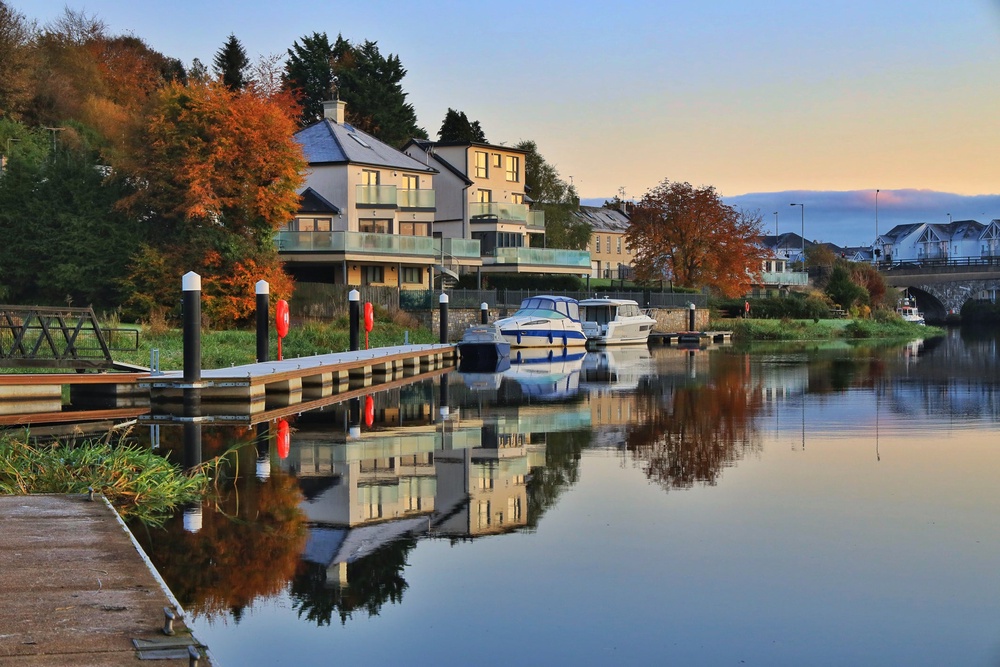 Enniskillen is sandwiched by the waters of Lough Erne (Getty Images/iStockphoto)