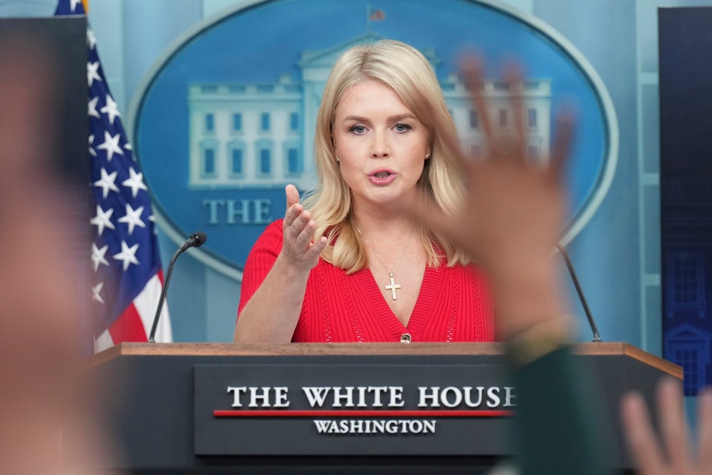 Karoline Leavitts Religious Necklace The Jon Stewart Joke Changed Everything - keipk0u