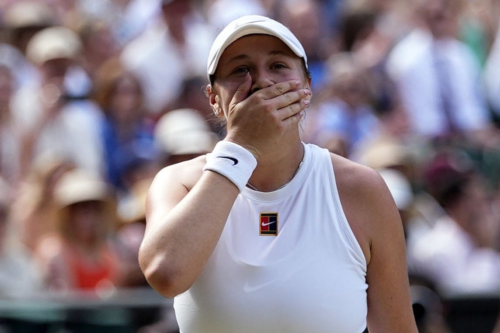 Image from: Wimbledon 2026 LIVE: Emma Raducanu explains last-minute injury withdrawal on eve of tournament