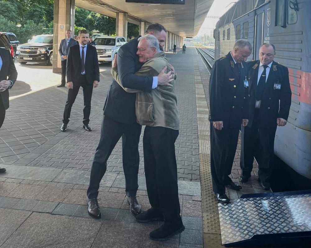 Andriy Yermak, the head of Ukraine's Presidential Office, left, meets with United States Special Envoy for Ukraine and Russia, Joseph Keith Kellogg, at a train station in Kyiv (AP)