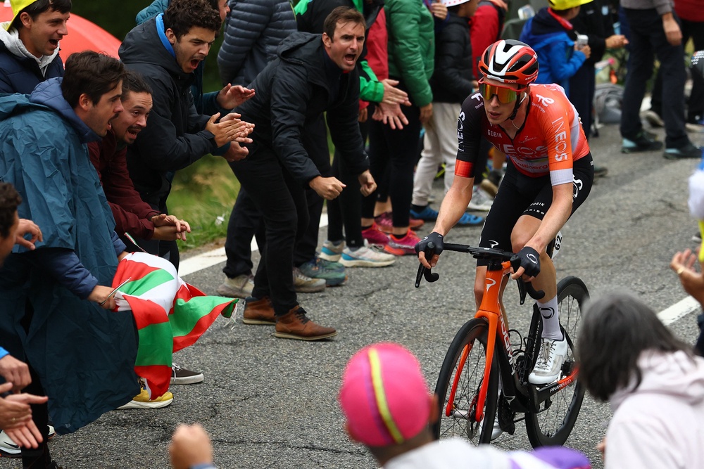 Thymen Arensman out in front on his own going for the stage win (Reuters)